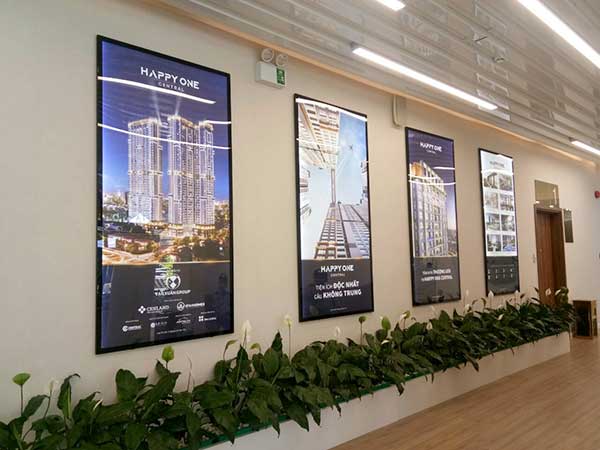 Biển Hộp Đèn Nhét Cạnh không viền LED thanh tỏa sáng đẹp 5 hop den sieu mong nap hit treo poster bds